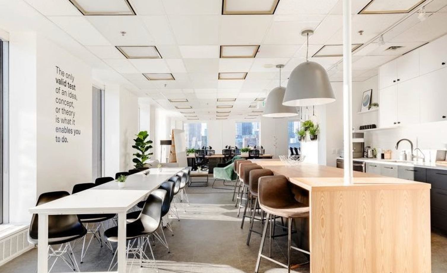 20 Best Coworking Spaces in Toronto: Pricing, Amenities, Location