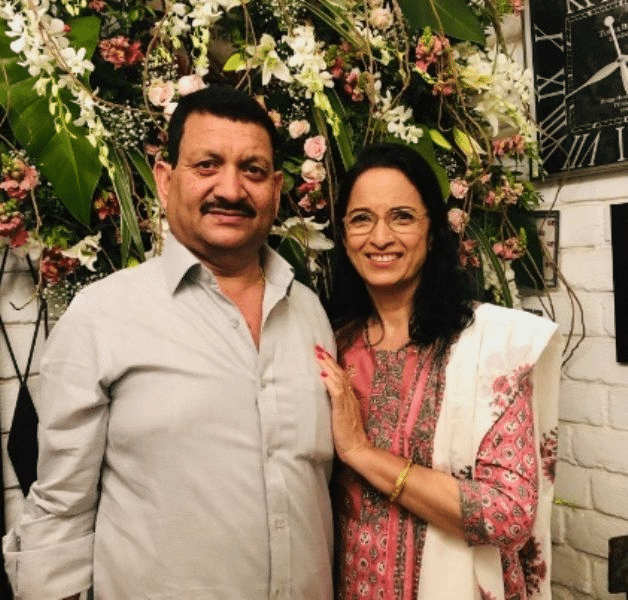 Rangoli Chandel  Parents