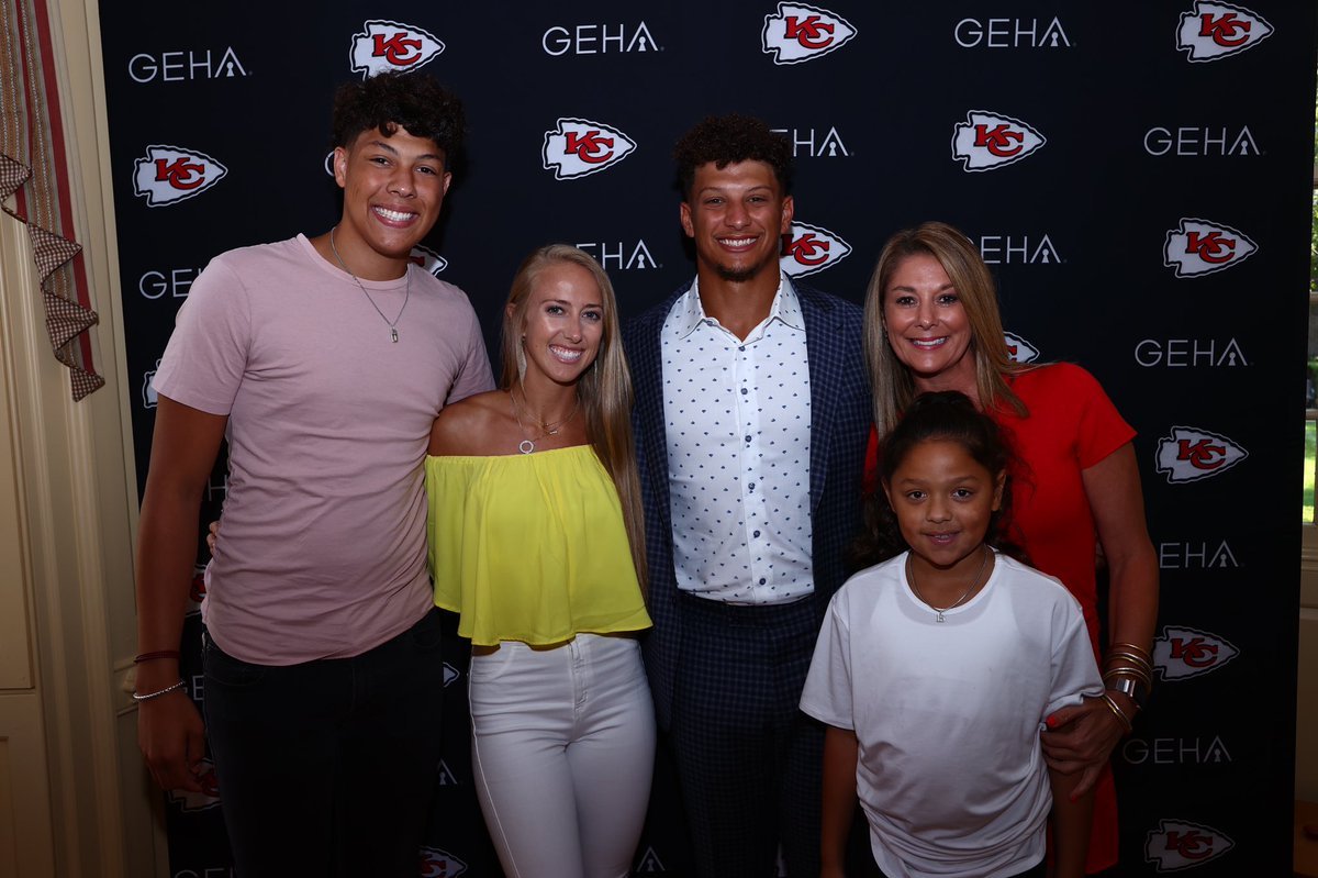 Randi Mahomes (Randi Martin): Marriage, Age, Net Worth