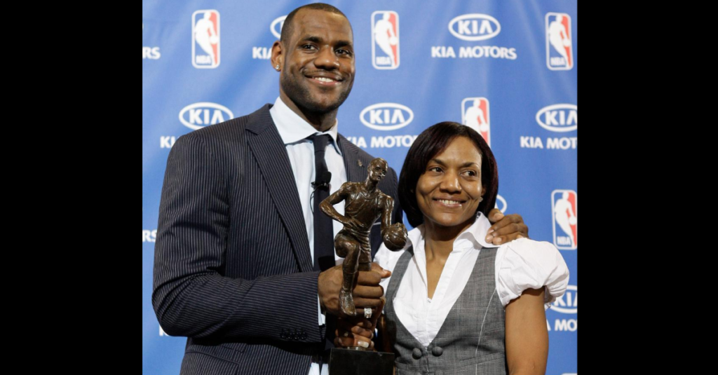 Lebron James Mom